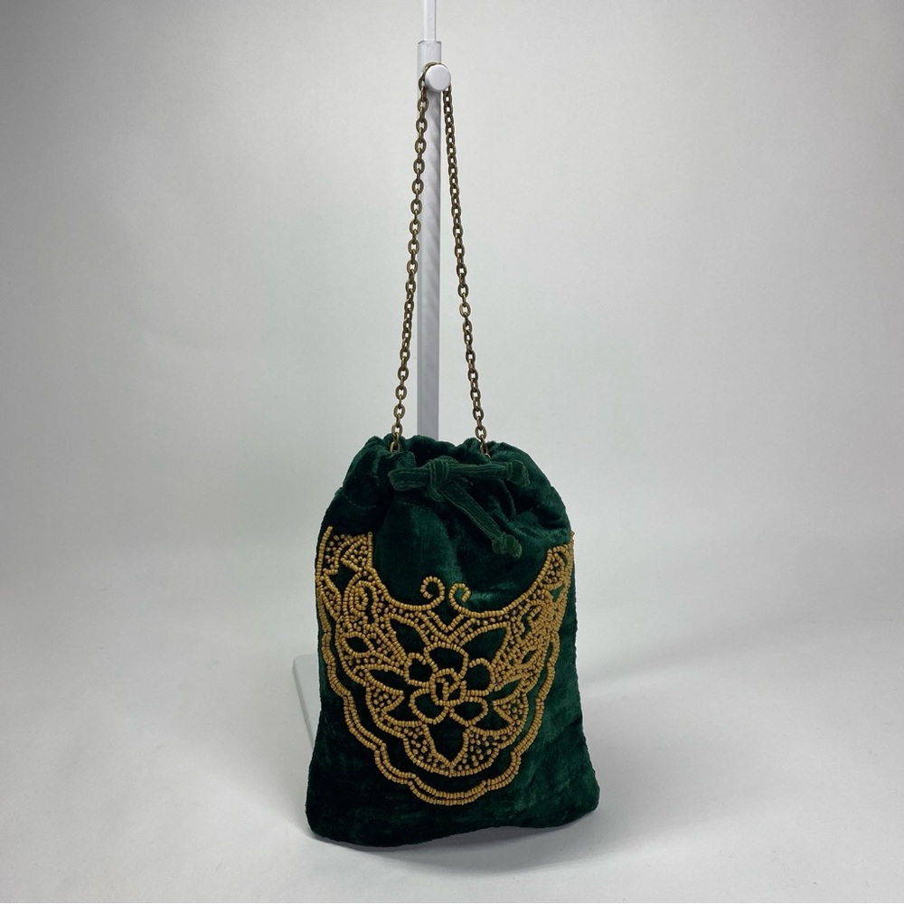 Elegant Green Velvet Bag with Embroidery